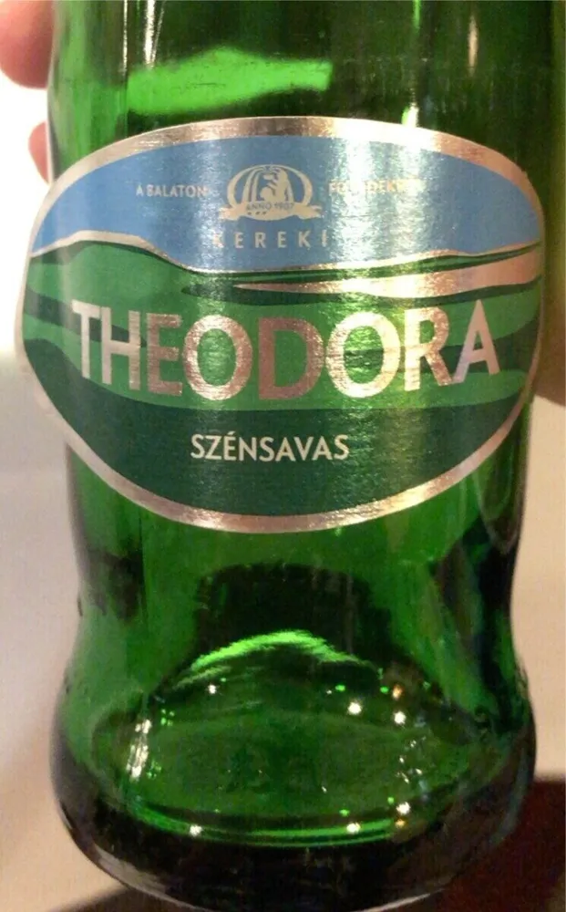 THEODORA szénsavas