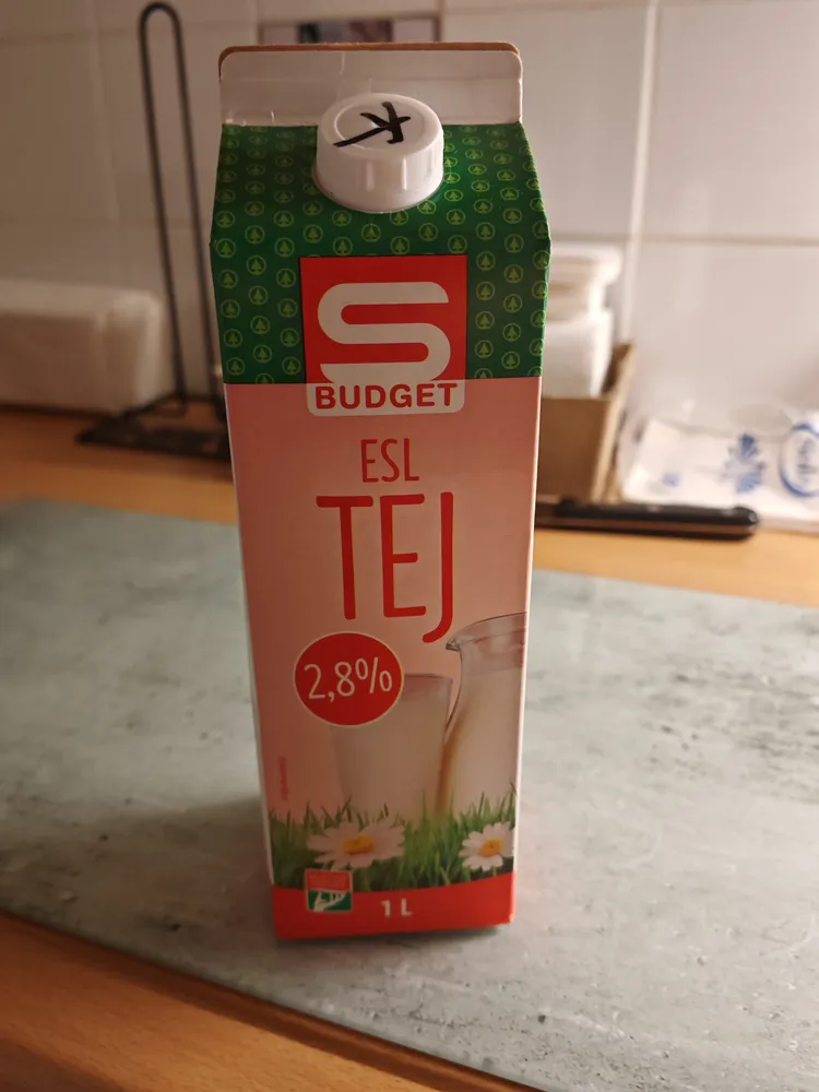 2.8% Milk