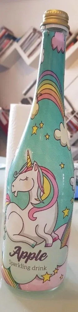 Apple sparkling drink