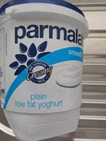 Smooth plain Low fat yogurt