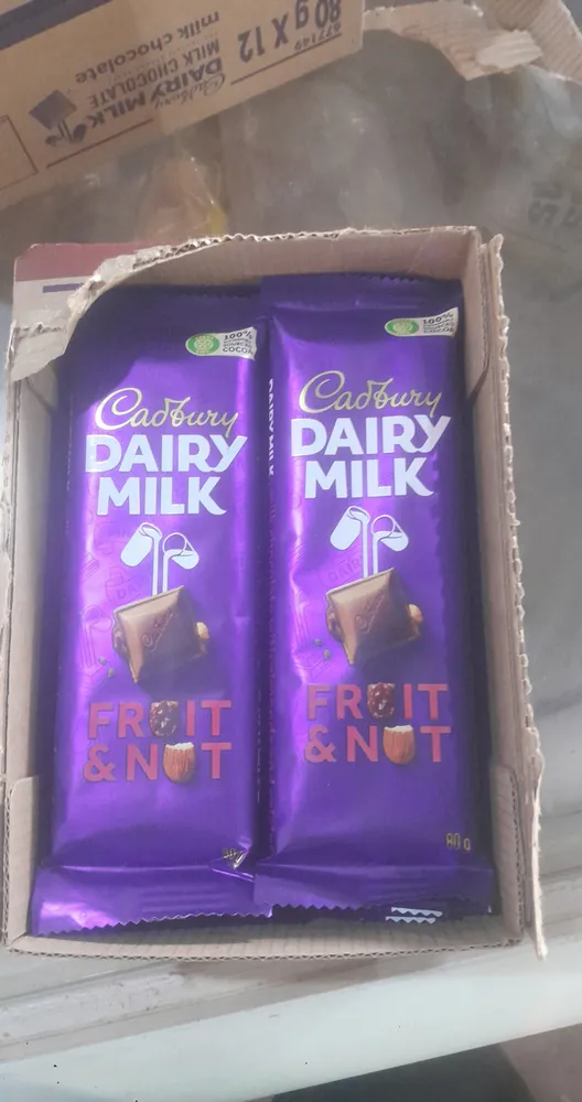 Dairy milk fruit & nut
