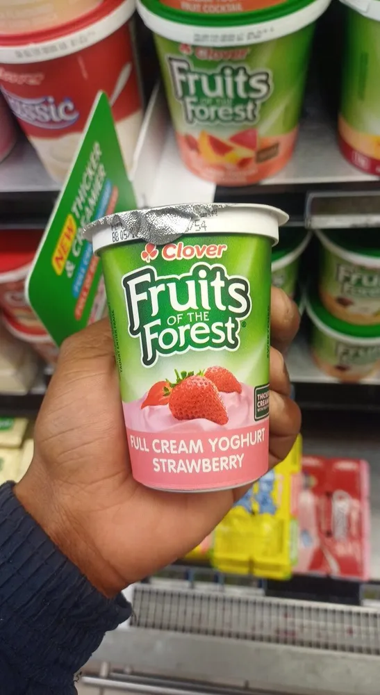 Full cream strawberry yoghurt