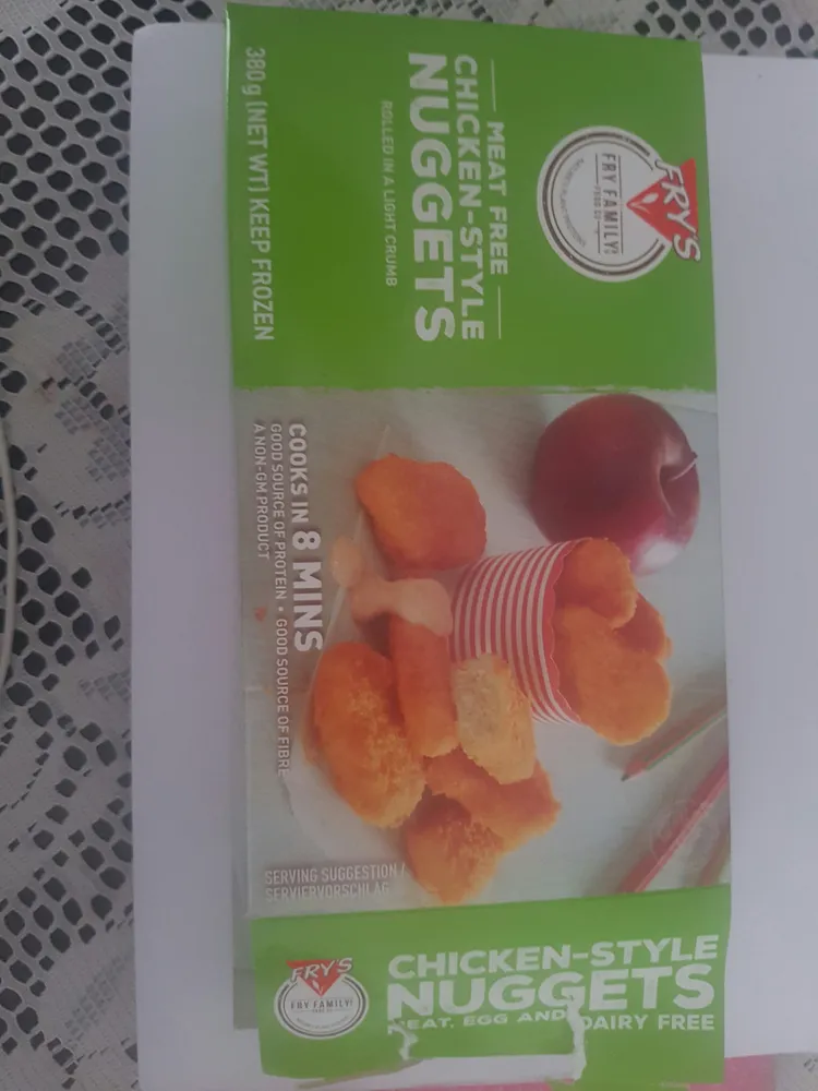 Meat-free chicken style nuggets