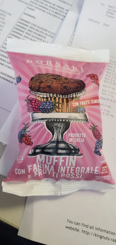 Muffin con farina integrale e frutti rossi