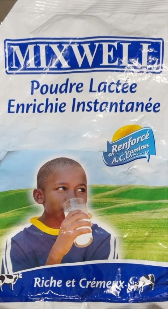 Poudre lactée enrichie instantanée