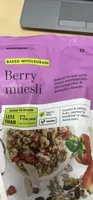 Berry muesli