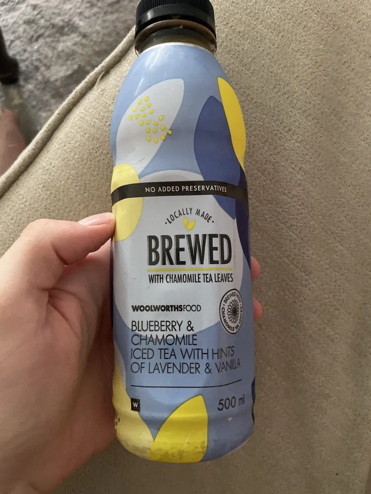 Blueberry & chamomile iced tea
