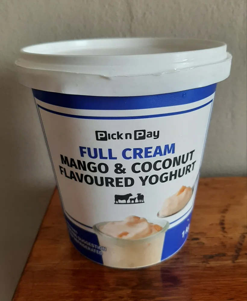 Full cream mango & coconut flavoured yogurt