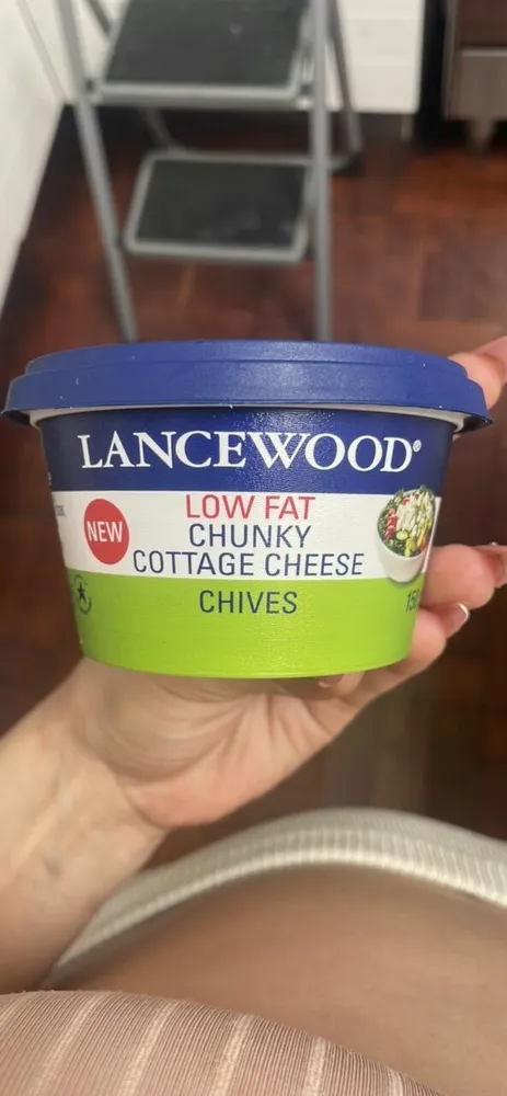 LOW FAT CHUNKY COTTAGE CHEESE CHIVES