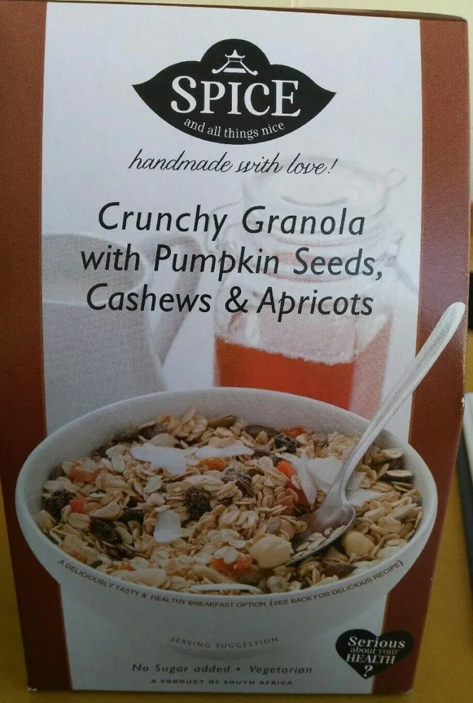 Crunchy Granola with pumpkin seeds, cashews and apricots