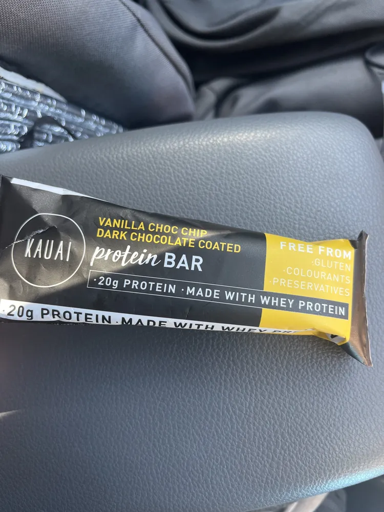 Vanilla Choc ChipbDark Chocolate Coated Protein Bar
