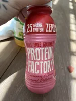 Strawberries & Cream Flavoured Milkshake