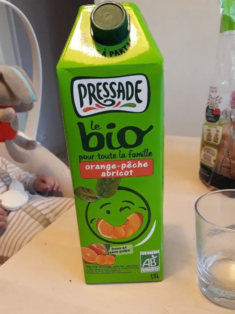 Le bio orange pêche abricot