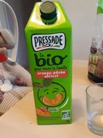 Le bio orange pêche abricot