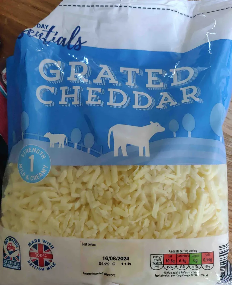 Everyday Essentials Grated Cheddar