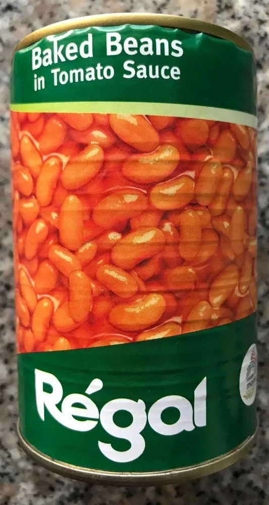 Baked beans in tomato sauce