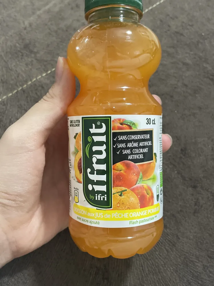 Jus de pêche orange