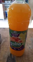 Boisson au jus orange pêche