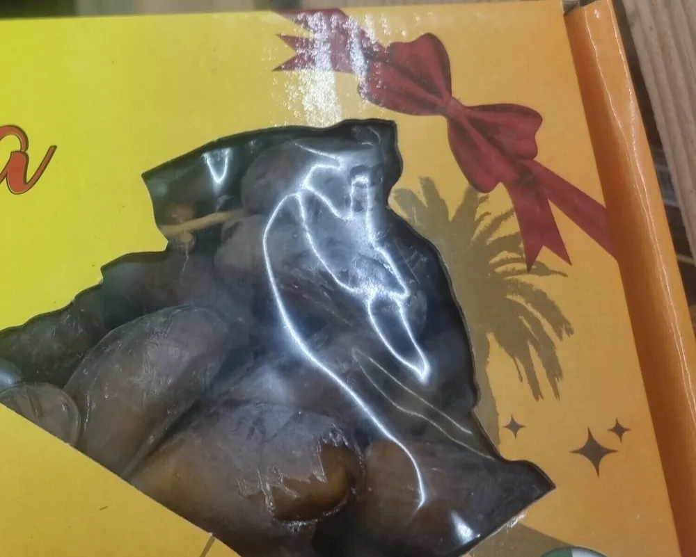 Dattes Algériennes branchées