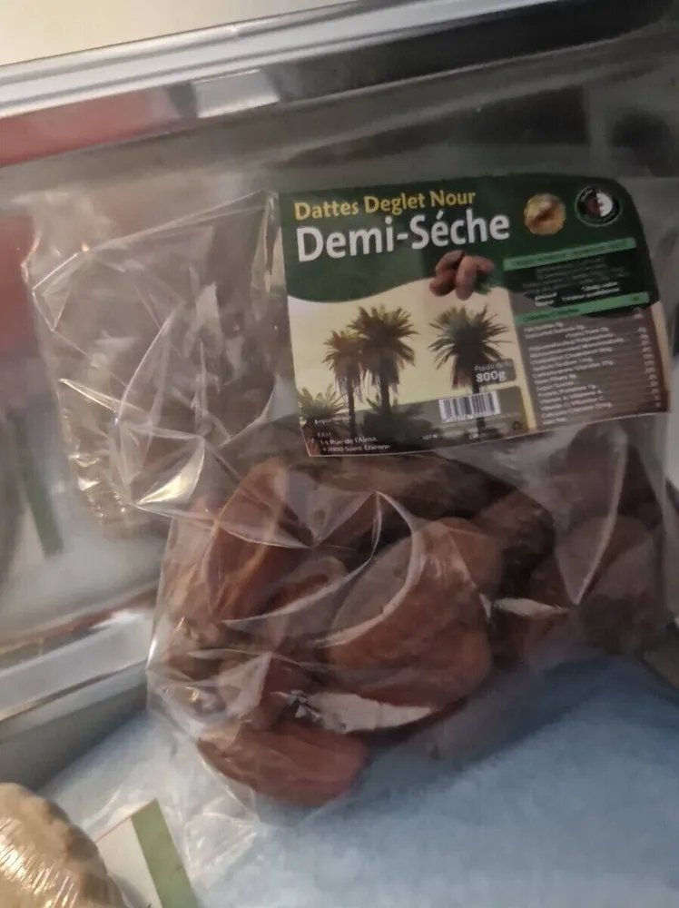Dattes demi sèche