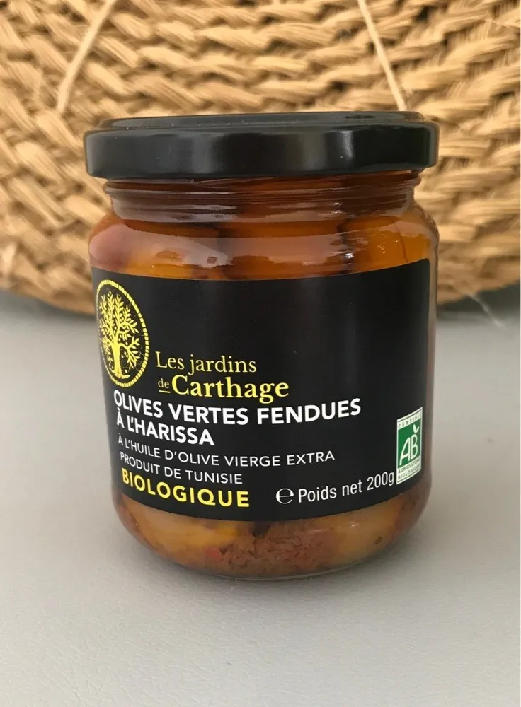 Olives vertes fendues à l'harissa