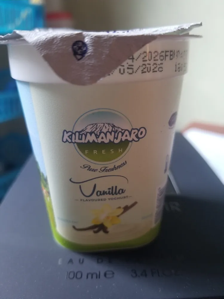VANILLA FLAVOURED YOGURT