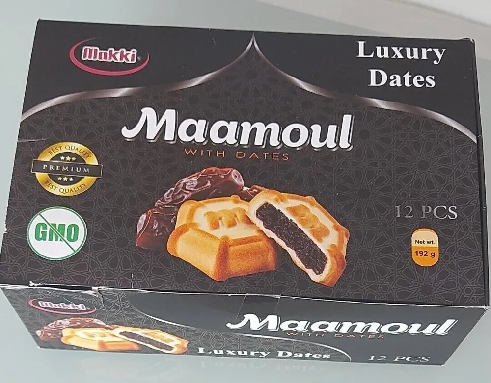 Maamoul with dates