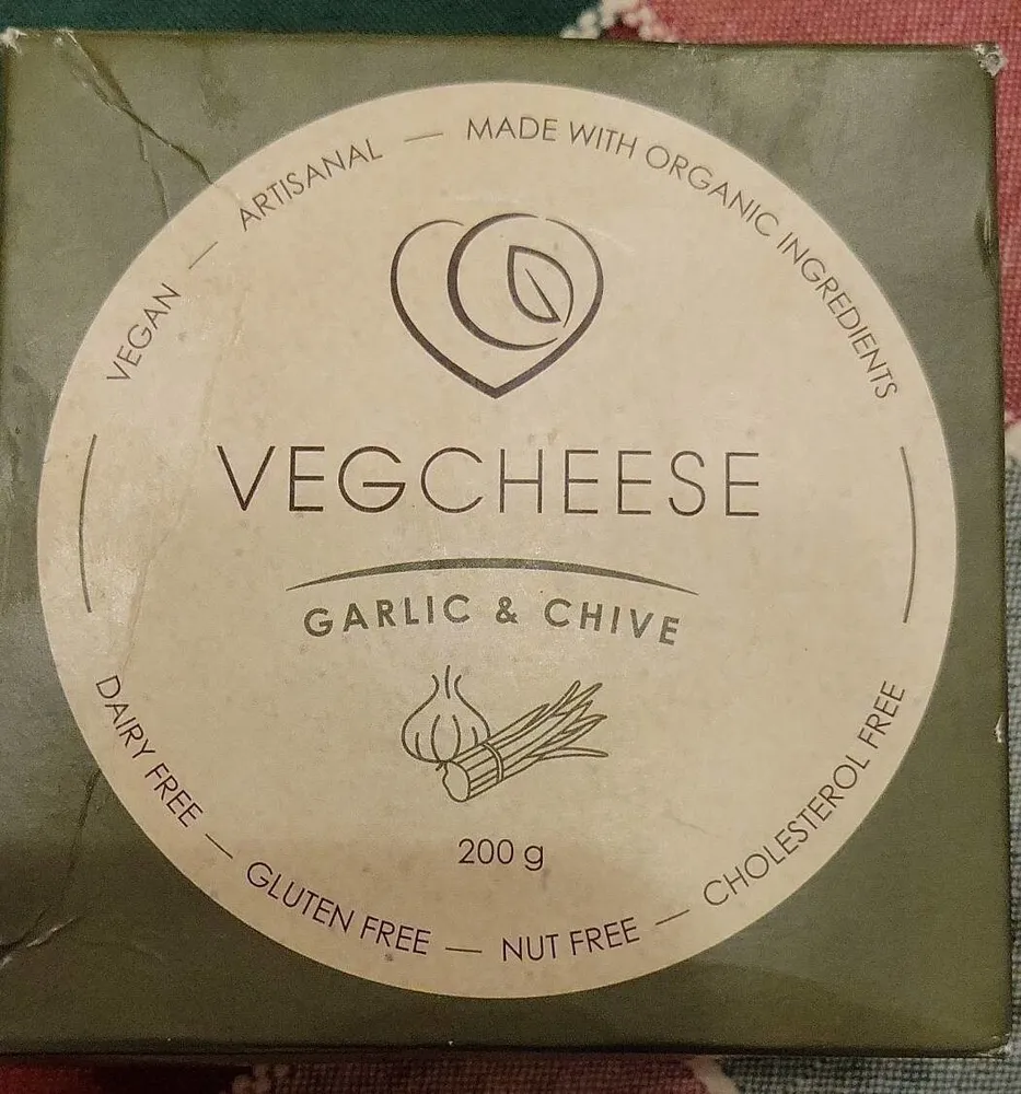 Garlic and Chive Vegan Cheese
