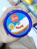 Luna processed cream cheese analogue