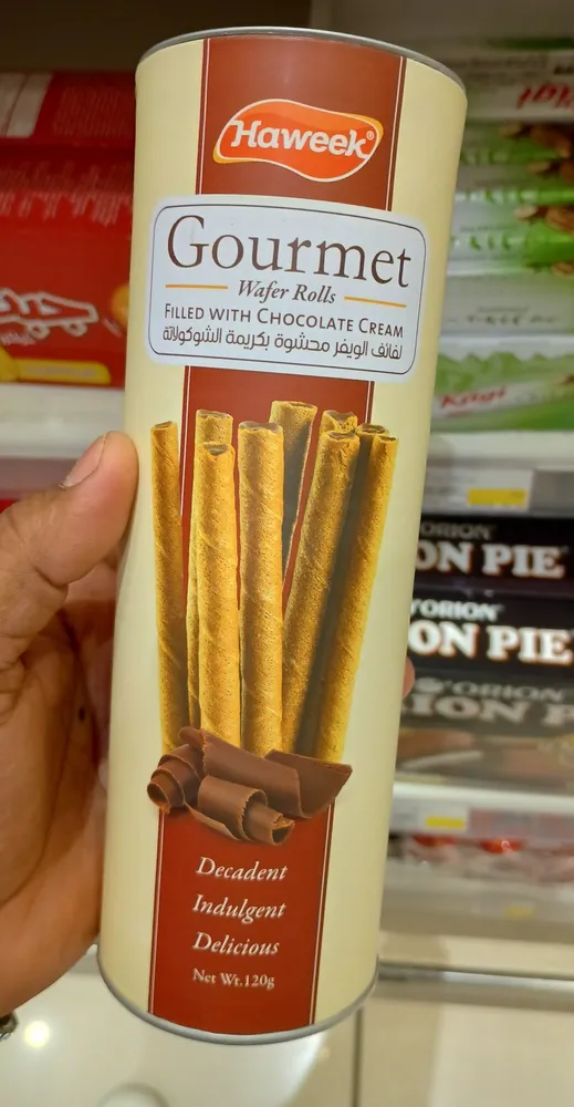 Gourmet Wafer Rolls Filled With Chocolate Cream