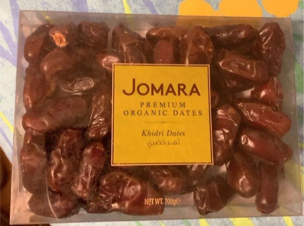 Premium organic dates