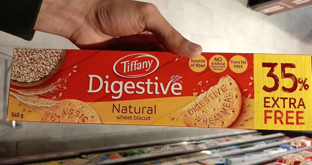 Natural wheat biscuit