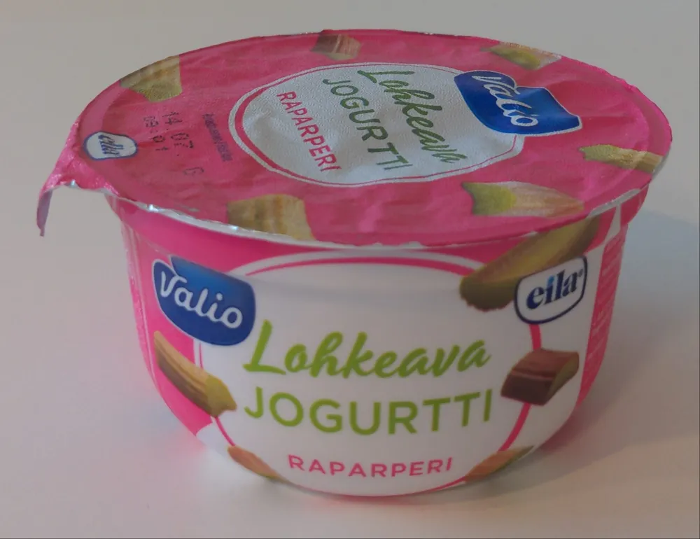 Lohkeava jogurtti raparperi