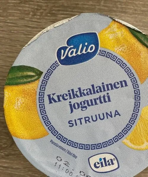 Kreikkalainen jogurtti sitruuna
