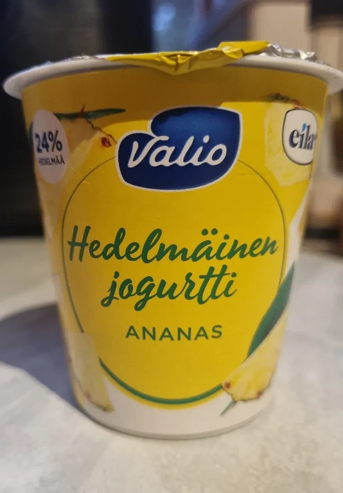 Hedelmäinen jogurtti ananas