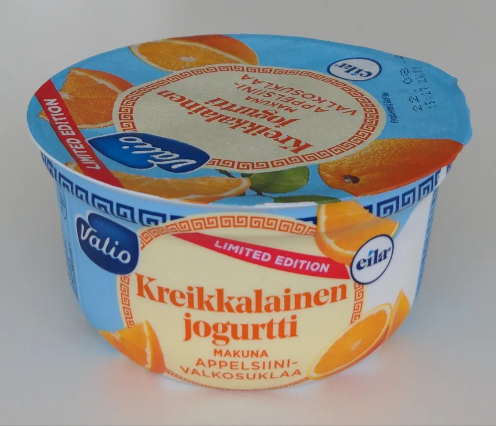 Kreikkalainen jogurtti appelsiini-valkosuklaa