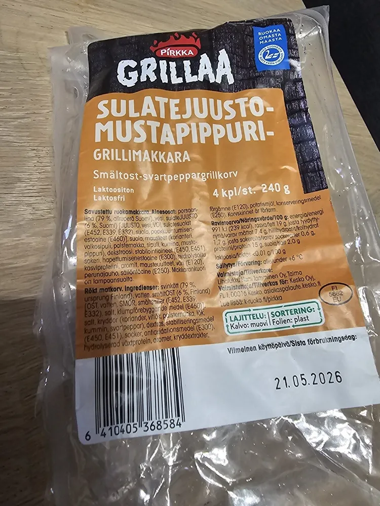 Sulatejuustomustapippurigrillimakkara