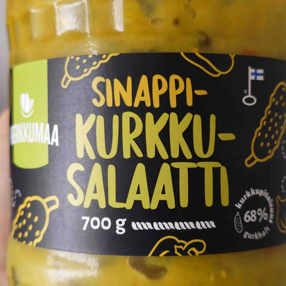 Sinappikurkkusalaatti