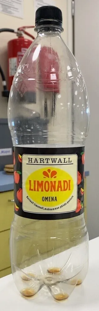Omena Limonadi