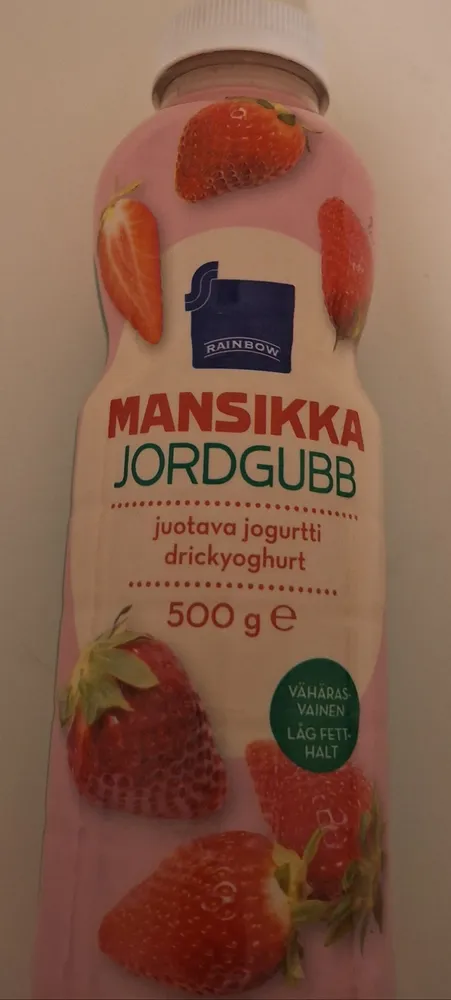 Mansikka juotava jogurtti