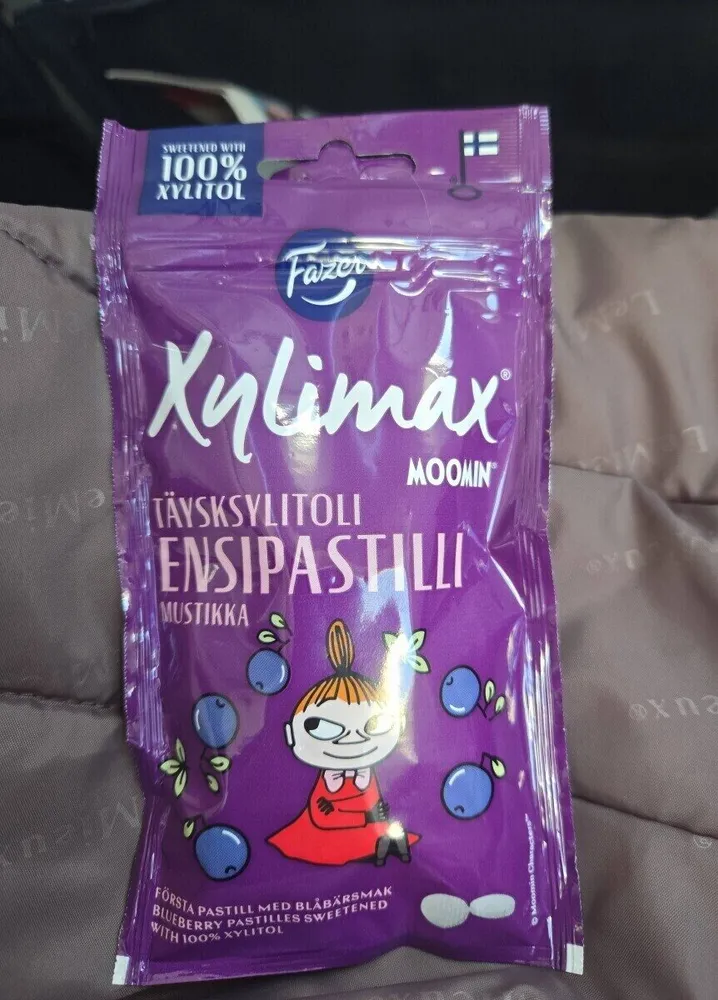 Blueberry pastilles sweetened with 100% xylitol