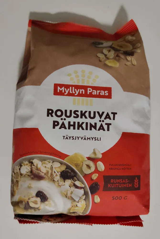 Rouskuvat pähkinät täysjyvämysli