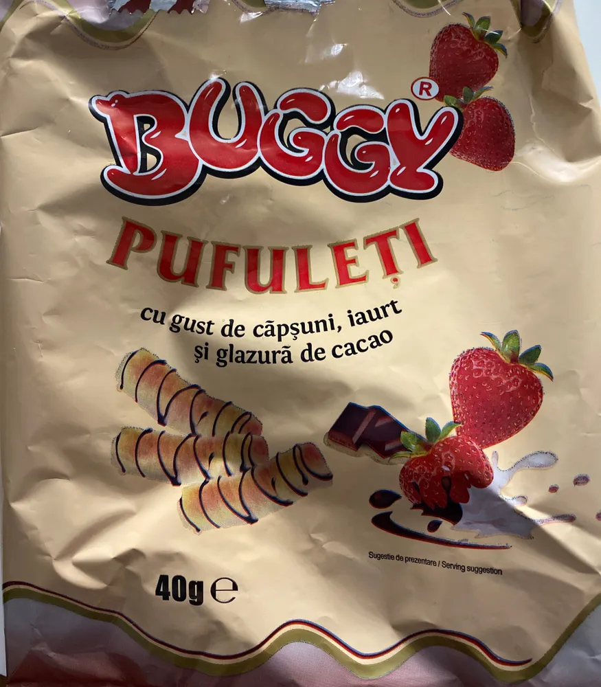 Pufuleți cu gust de căpșuni, iaurt și glazură de cacao