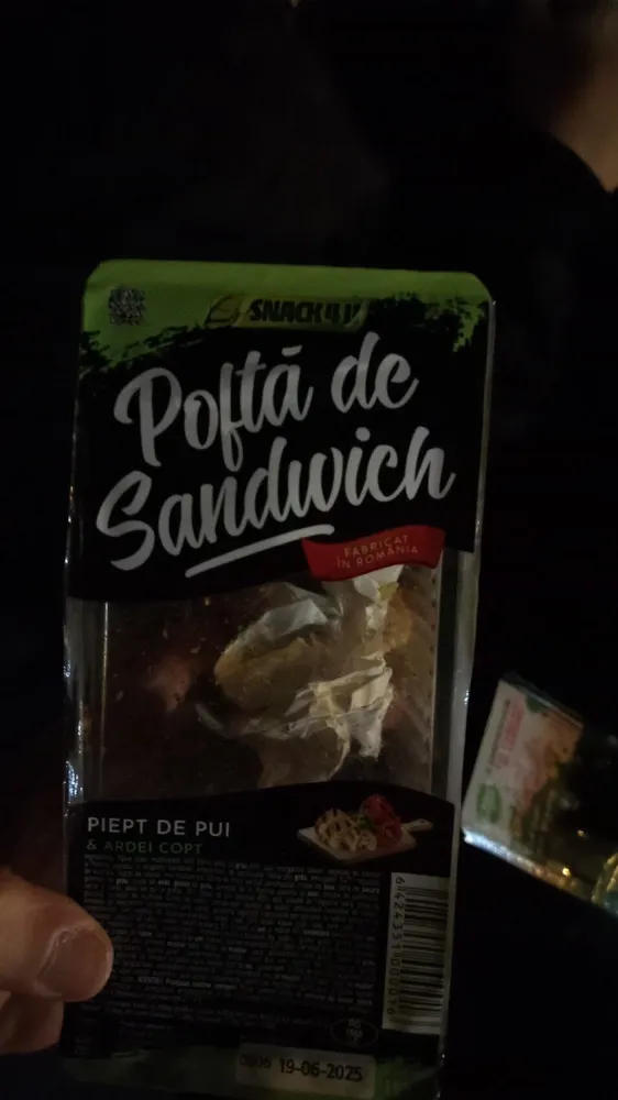 Sandwich Cu Piept De Pui