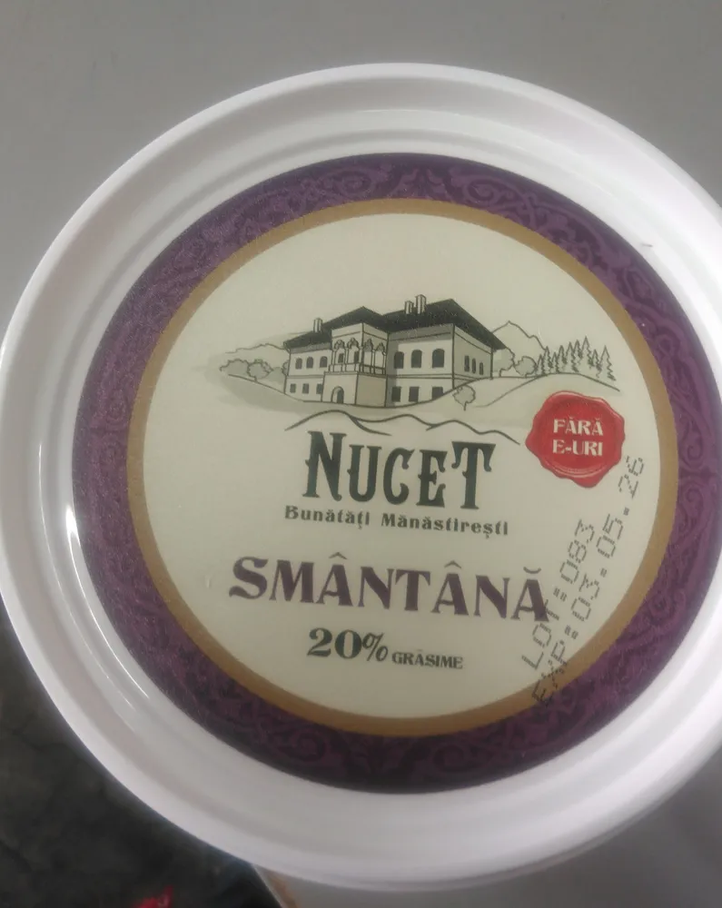 nucet Smantana mare 20%