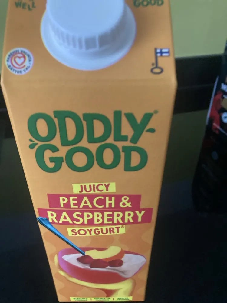 Juicy peach & raspberry soygurt