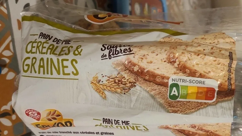 Pain de mie tranché aux céréales et graine