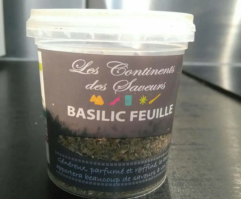 Basilic en feuille déshydratée