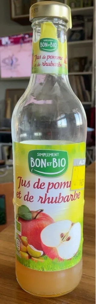 Jus de pomme et de rhubarbe
