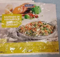 Salteado de verduritas, quinoa y lentejas